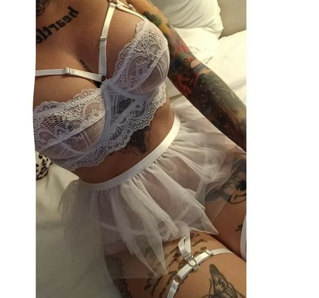 Dzsenifer Vajai perfect star pics