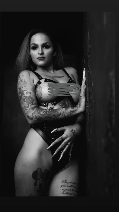 Dzsenifer Vajai sex actress archive