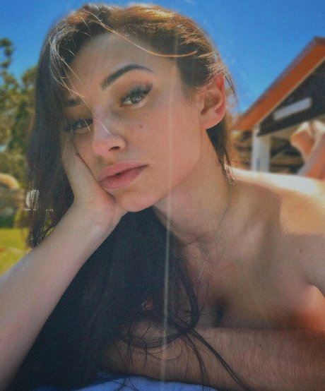 Sara Secciss model nudes gallery