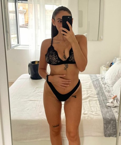 Sara Secciss pornstar beautiful images