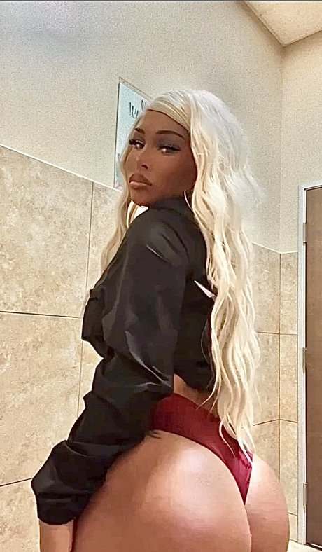 Cassie Mason hd pornstar gallery