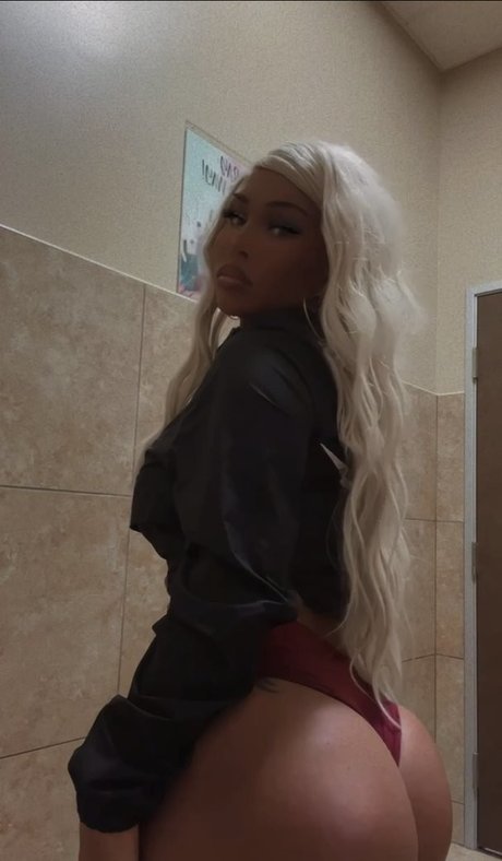 Cassie Mason model beautiful photos