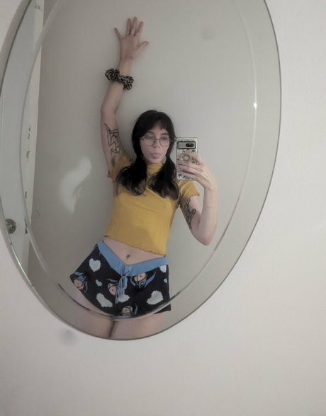 mechanicalhymen exclusive star picture