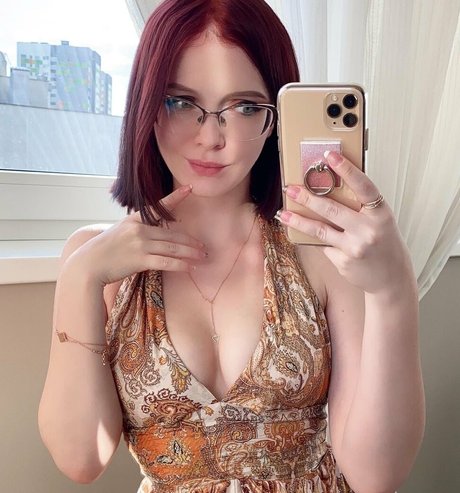 evenink free sexy actress images