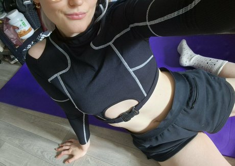 lenathegarbagecan beautiful pornstar pics