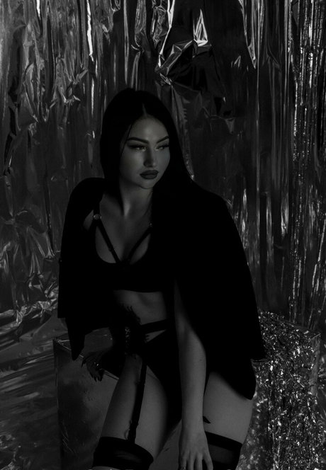 fancy lips pornstar adult photos