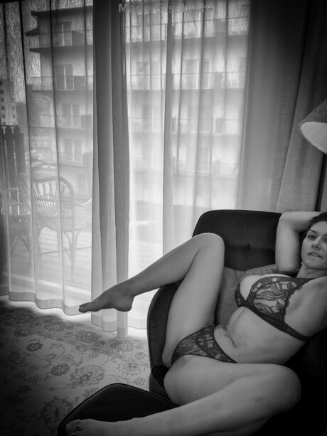 Marie Elisabeth star erotic images