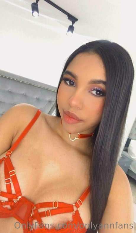 onlyannfans model nudes images