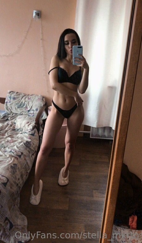 stella mkrtn nude actress pic