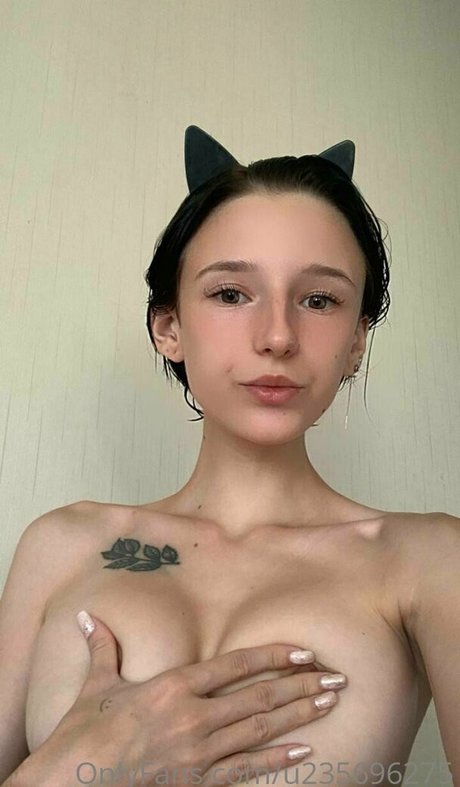 lily shine erotic pornstar picture