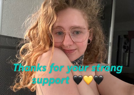 Maryjane Auryn model free photos