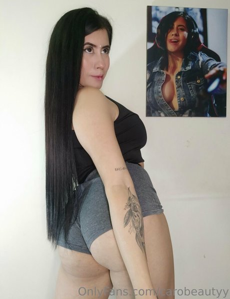 carobeautyy model hot picture