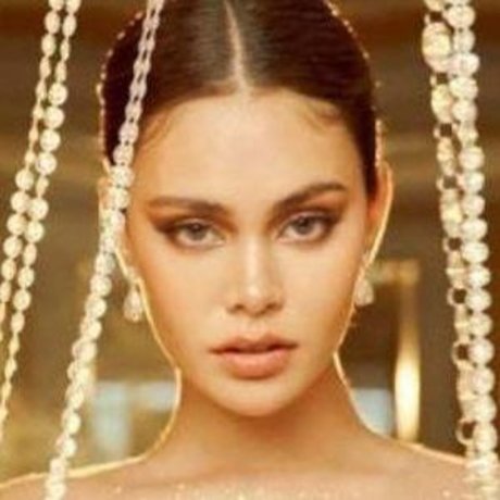 Ivana Alawi adult actress gallery