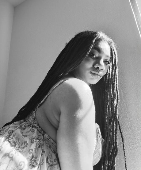 Locked Honey Princess perfect model pics