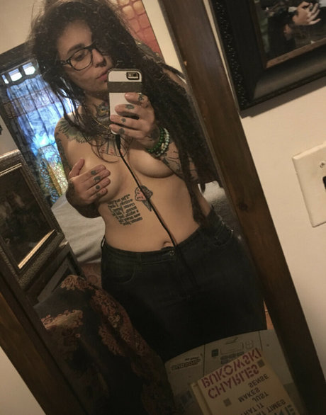 Dreadlust pornstar pretty pics