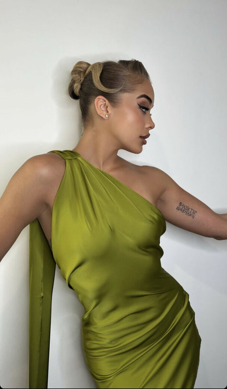 Jasmine Sanders hot actress galleries