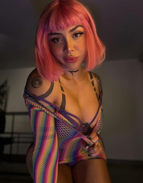 DElettraa pornstar sexy pictures