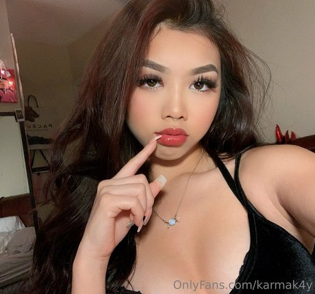 Milkteakitty adult model photo