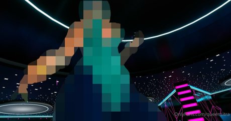 queensitra nice model image