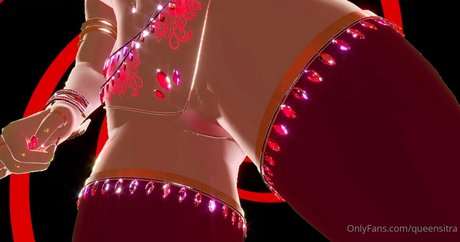 queensitra model nude images