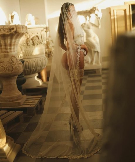 fit blonde onlyfans art naked photo