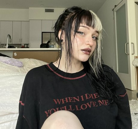 Nihachu model nice photo