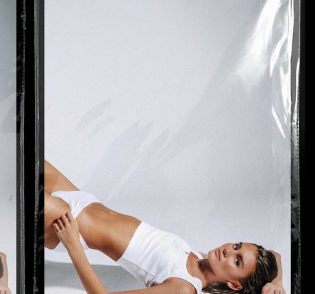 Bec Lauder model erotic photo