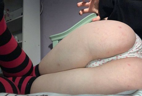 sqwrtick model high quality pic