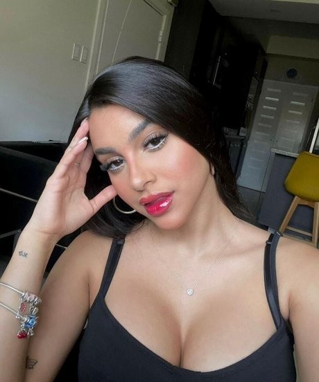 Valeria Carruyo sex model pics