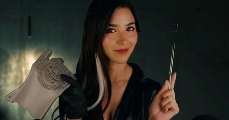 ASMR Glow pornstar images