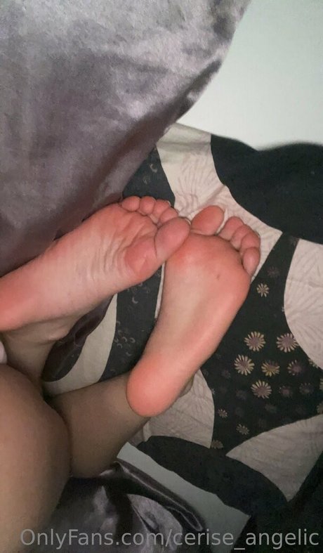 cerise angelic naked actress picture