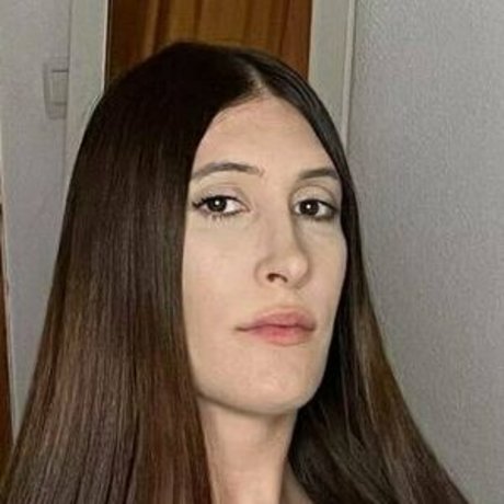 alektrya model perfect photo