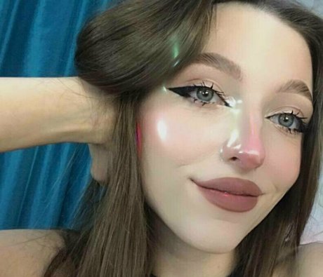 alisa blanche star gallery