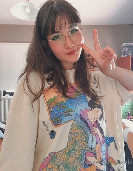 pixeljadearixela free model image