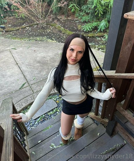 lizzysnyder18 pornstar archive