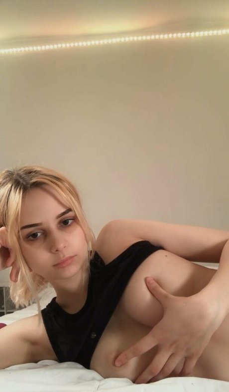 May Vierra model high quality archive