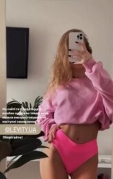 Mary Lvk erotic pornstar img