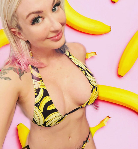 princessleya erotic model pic