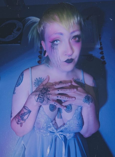 sneakers onlyfans pretty photos