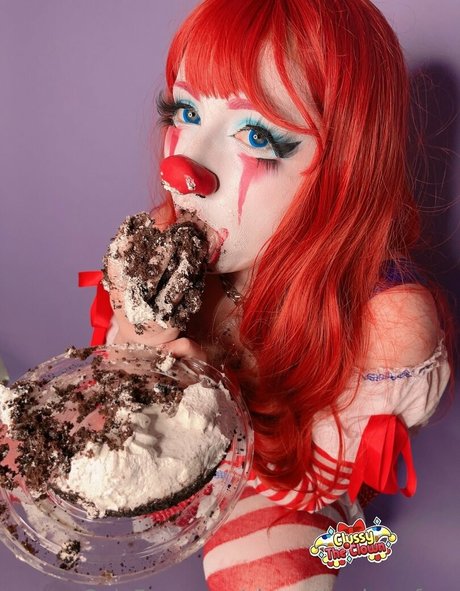 clussytheclownfree nudes pornstar img