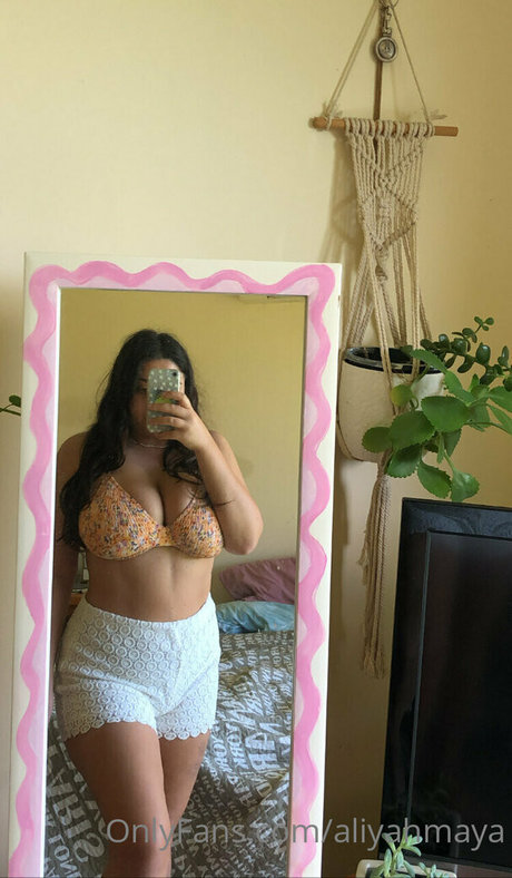 aliyahmaya nude model archive