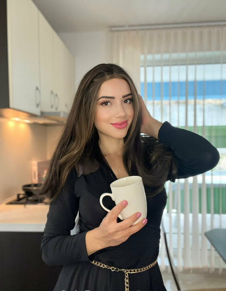 teegratheoracle pretty model gallery