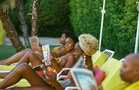 Janelle Monae art star picture