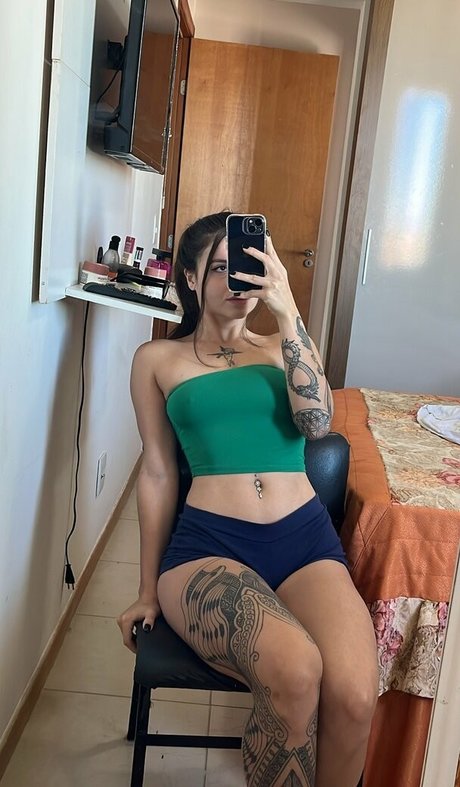 Giovanna Aguiar erotic model photos