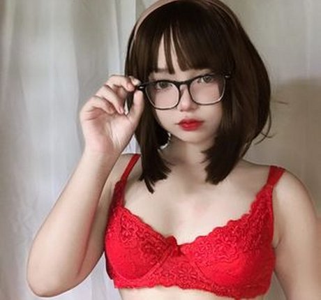 miraaamiku sex pornstar pics