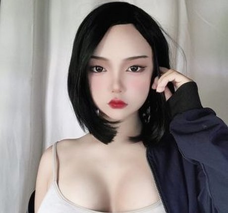 miraaamiku porn actress photos