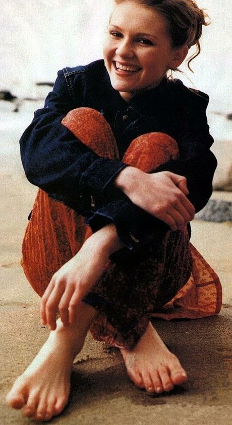 Kirsten Dunst adult model picture