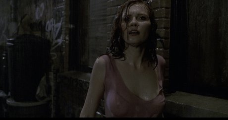 Kirsten Dunst erotic star archive
