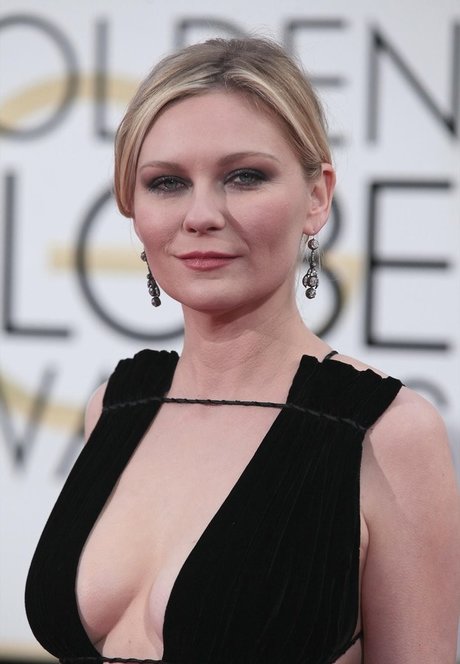 Kirsten Dunst hd actress photo