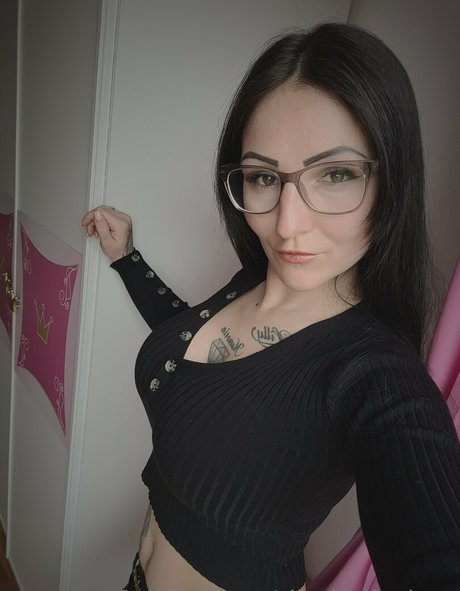 cheeky charlotte model pornographic photo